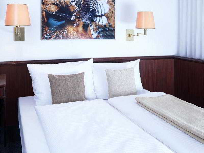 Nunohotel โคโลญ ภายนอก รูปภาพ